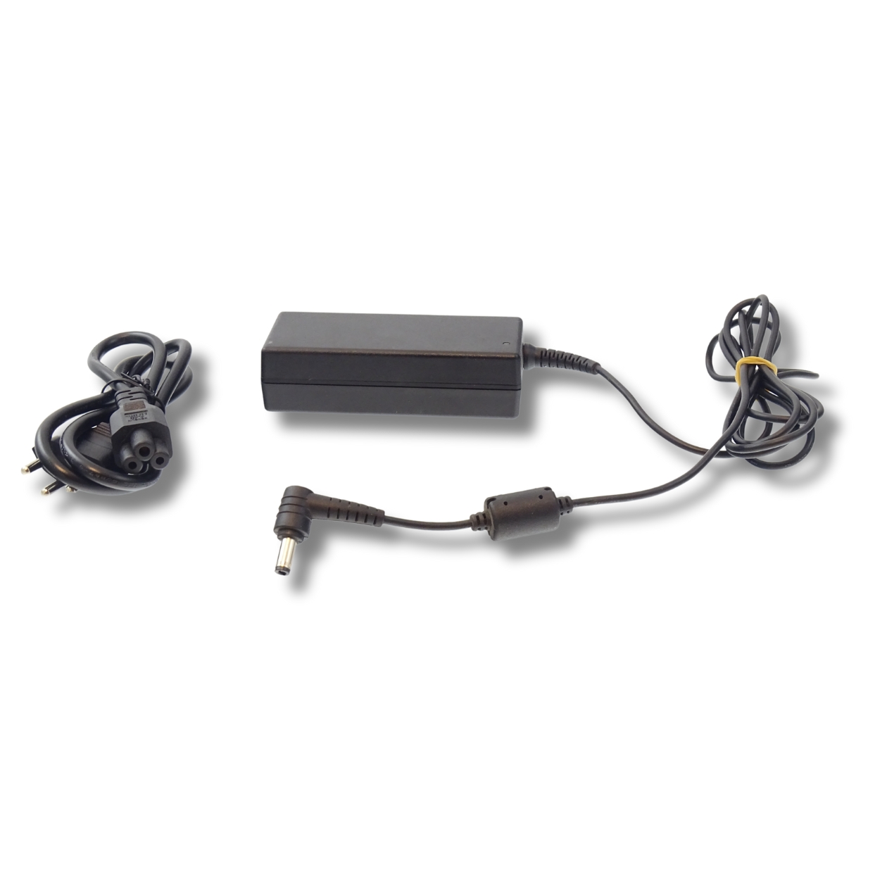 Fujitsu Netzteil 65 Watt (20V-3.25A) kleiner runder Stecker