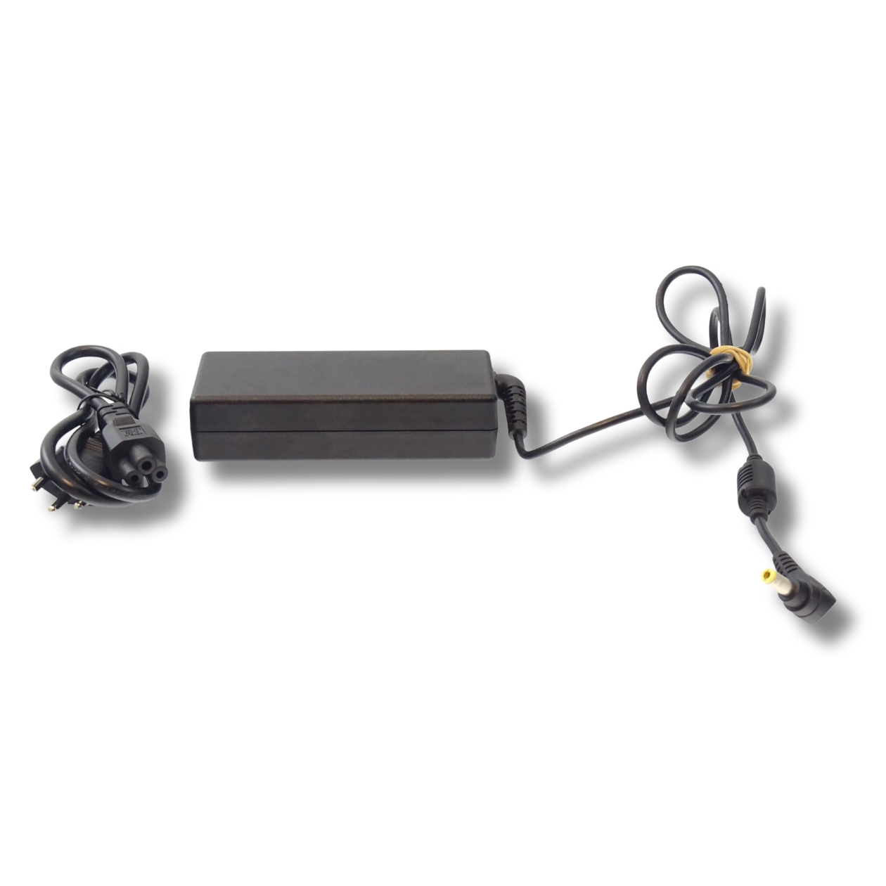 Fujitsu Netzteil 90 Watt (19V-4.74A) kleiner runder Stecker